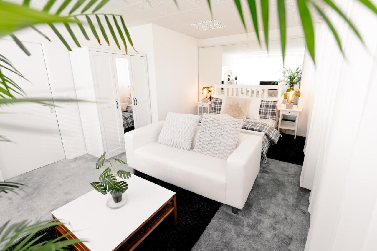 Business Sleeping Place 罗勒 外观 照片